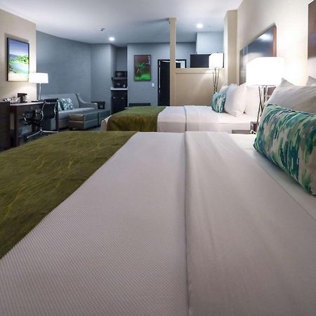 Comfort Inn & Suites Tobago Signal Hill Buitenkant foto