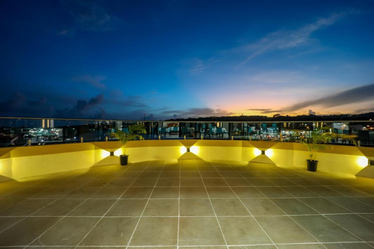 Comfort Inn & Suites Tobago Signal Hill Buitenkant foto