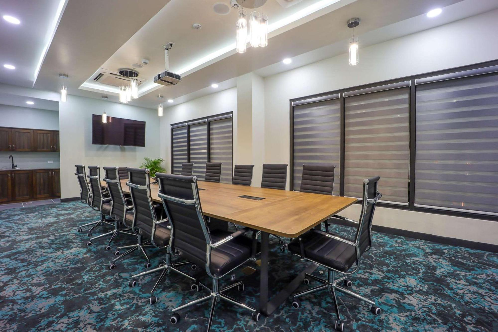 Comfort Inn & Suites Tobago Signal Hill Buitenkant foto
